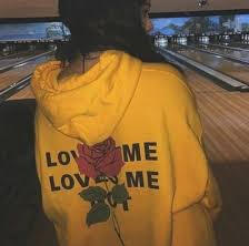 해가 뜨기 전 새벽이 가장 어두우니까 먼 훗날에 넌 지금의 널 절대로 잊지 마 지금 니가 어디 서 있든 잠시 쉬어가